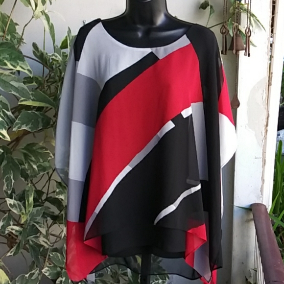 Lane Bryant Tops - Lane Bryant Asymmetrical Color Block Top  Sz 18
